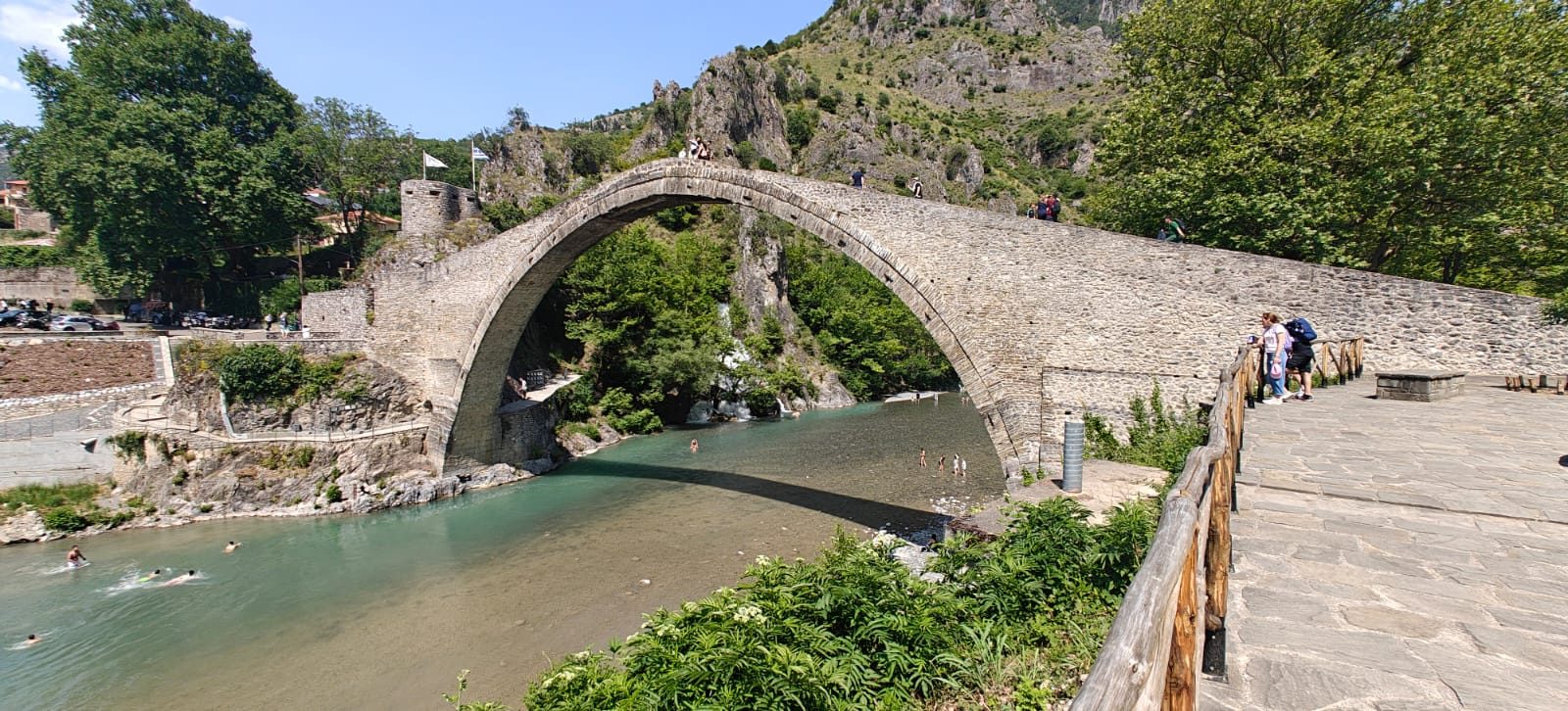 Uncontaminated stone bridges and canyons