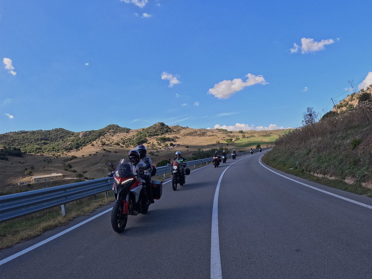 The roads between the hills of the Sicilian hinterland