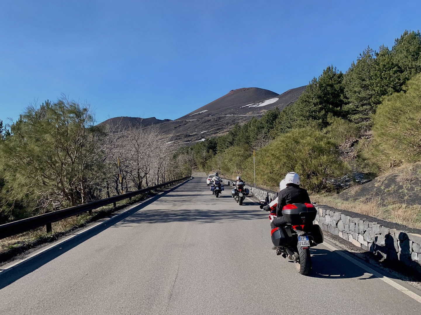 The ascent to the Rifugio Sapienza