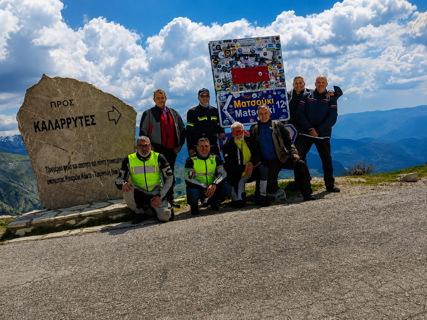 Il passo di Baros, tra i villaggi di montagna