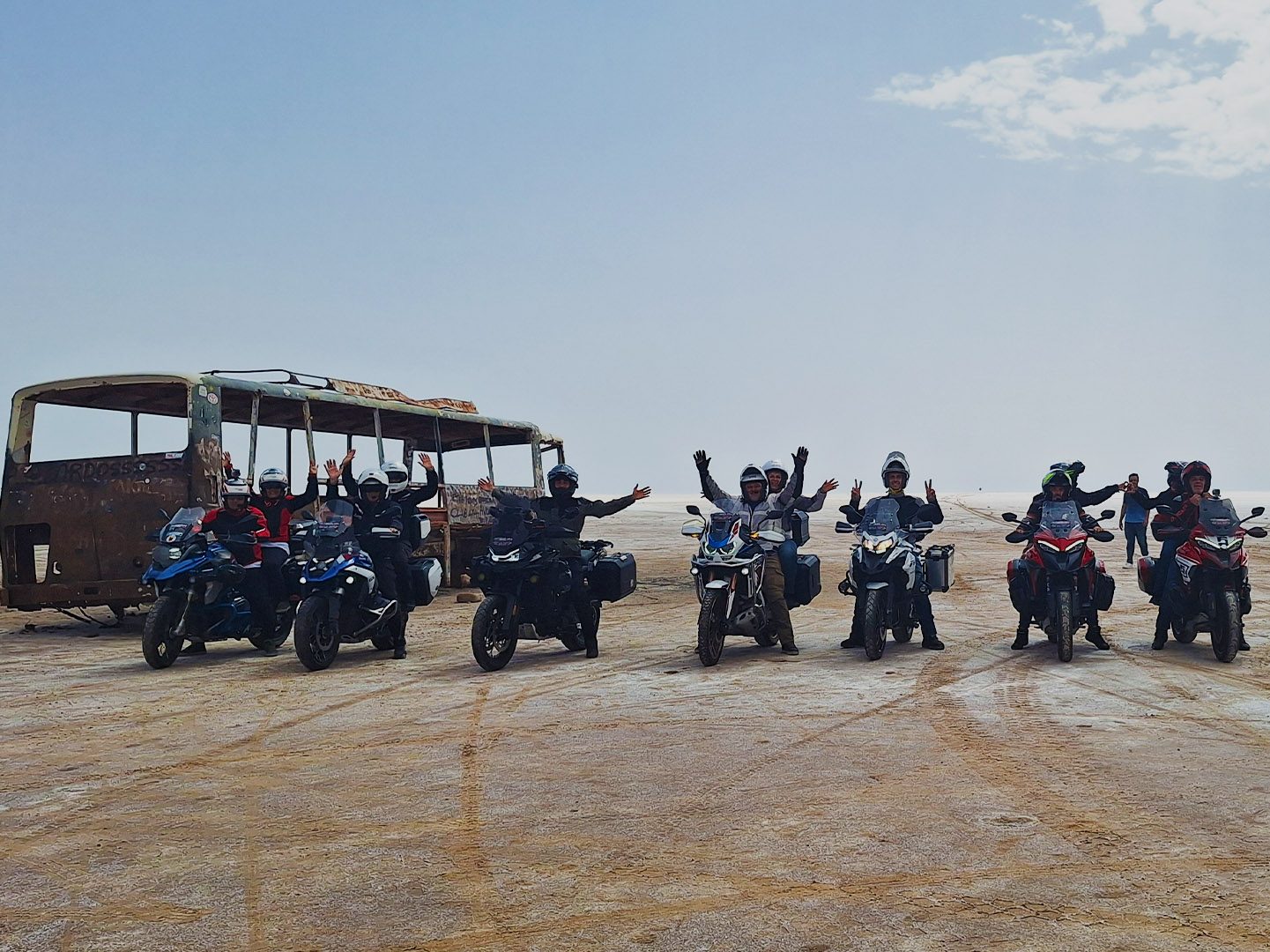 The crossing of the salt lake